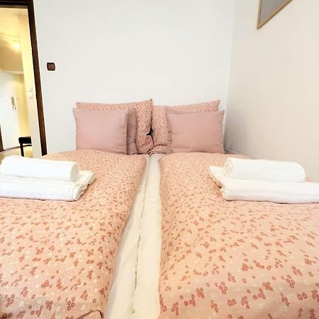 Exclusive Penthouse Near Citycenter 120M2 +Netflix Krakow Dış mekan fotoğraf