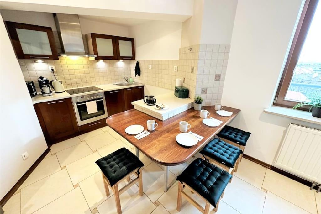 Exclusive Penthouse Near Citycenter 120M2 +Netflix Krakow Dış mekan fotoğraf