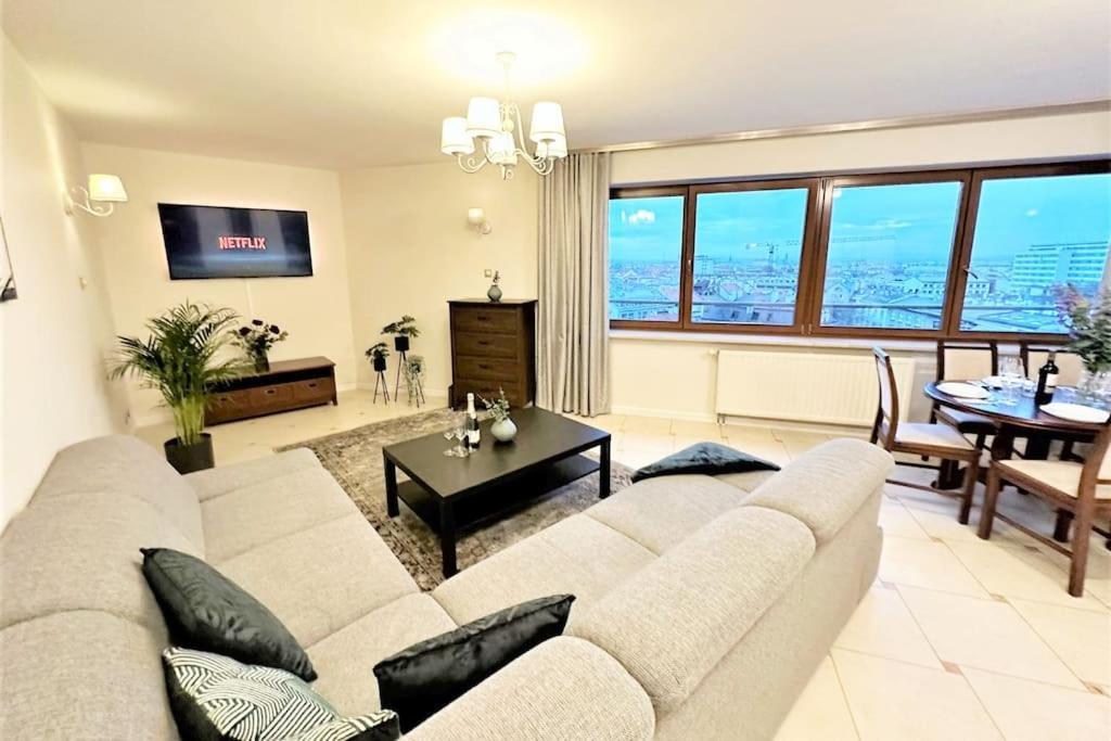 Exclusive Penthouse Near Citycenter 120M2 +Netflix Krakow Dış mekan fotoğraf