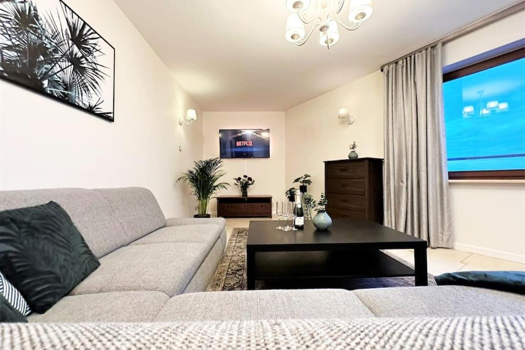 Exclusive Penthouse Near Citycenter 120M2 +Netflix Krakow Dış mekan fotoğraf