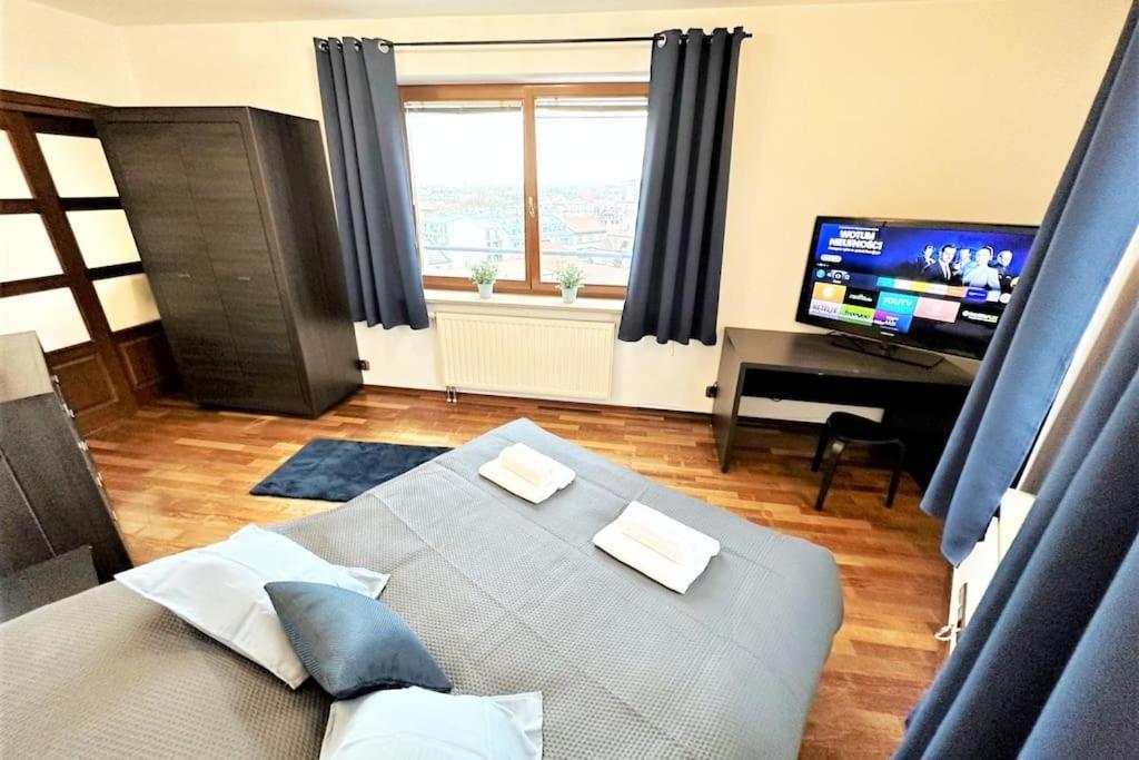 Exclusive Penthouse Near Citycenter 120M2 +Netflix Krakow Dış mekan fotoğraf