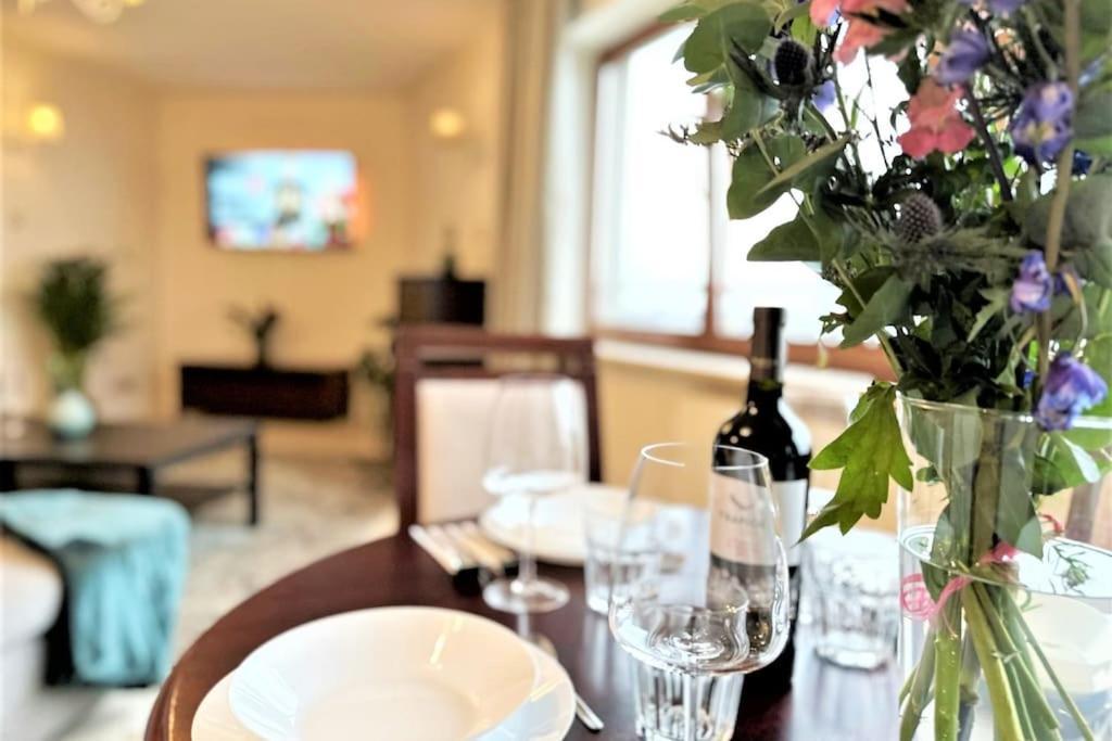Exclusive Penthouse Near Citycenter 120M2 +Netflix Krakow Dış mekan fotoğraf