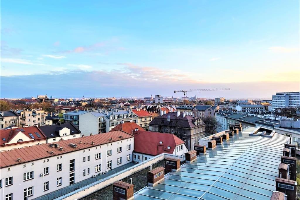 Exclusive Penthouse Near Citycenter 120M2 +Netflix Krakow Dış mekan fotoğraf