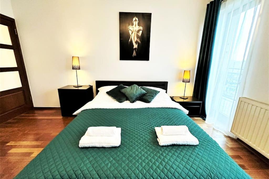 Exclusive Penthouse Near Citycenter 120M2 +Netflix Krakow Dış mekan fotoğraf