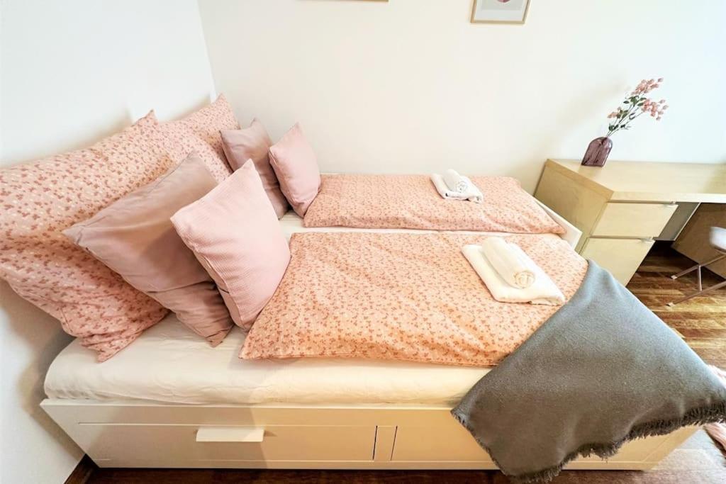Exclusive Penthouse Near Citycenter 120M2 +Netflix Krakow Dış mekan fotoğraf