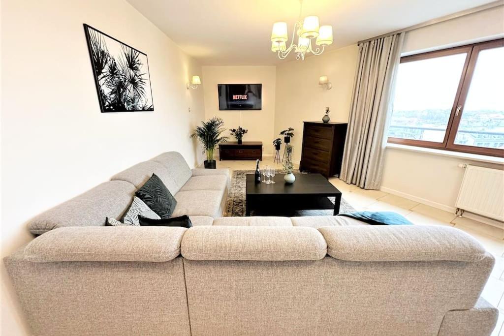 Exclusive Penthouse Near Citycenter 120M2 +Netflix Krakow Dış mekan fotoğraf